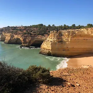 https://casa-rosa-azul-terracos-de-benagil-cliffside.hotelaalgarve.com