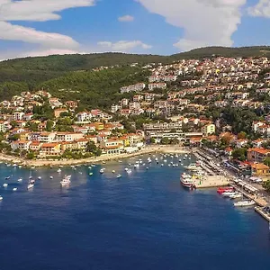 https://artapart-z.in-istria.net